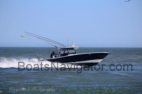 Edgewater 388CC specs and reviews